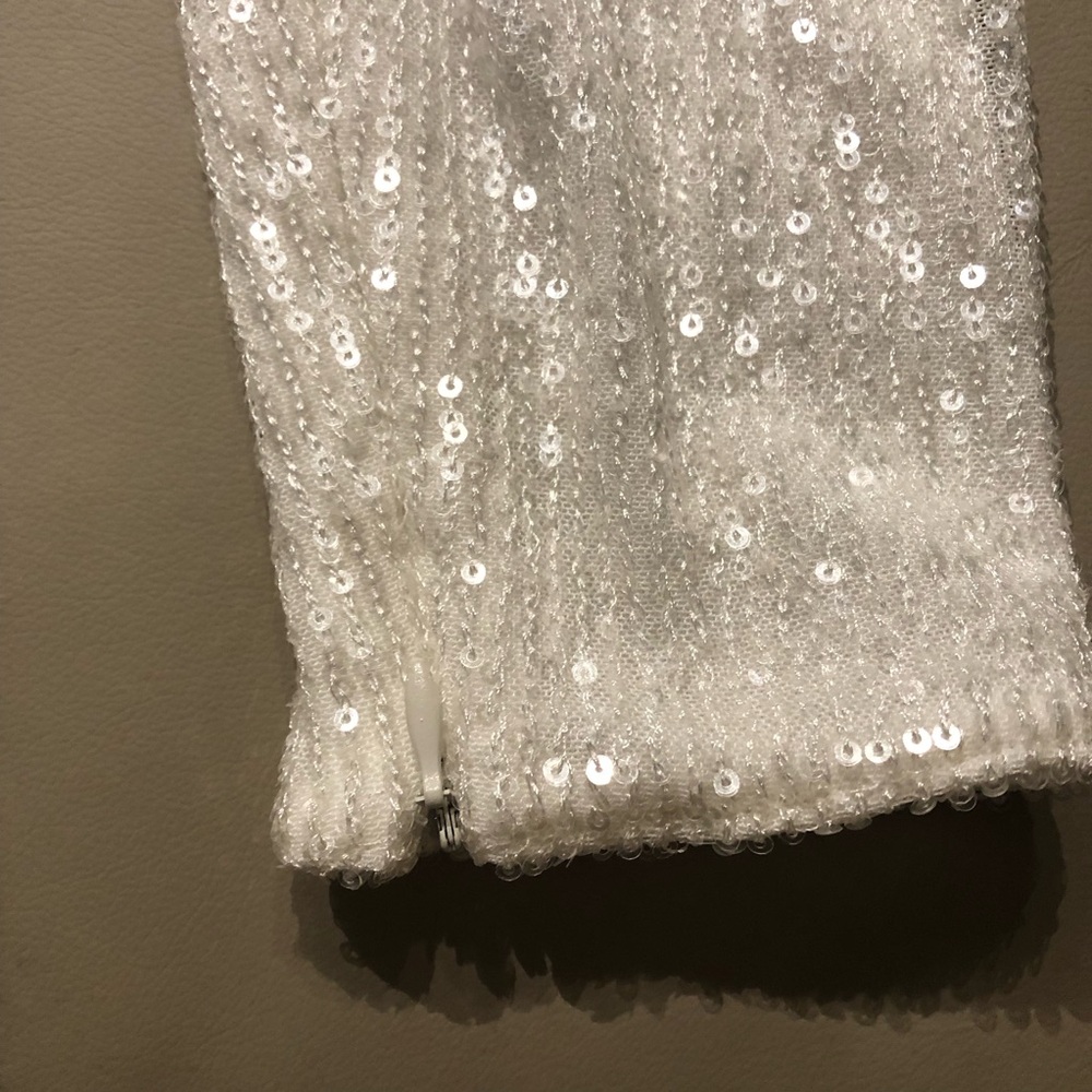Sachin & Babi ivory sequined 3/4 sleeve top. - Picture 10 of 10